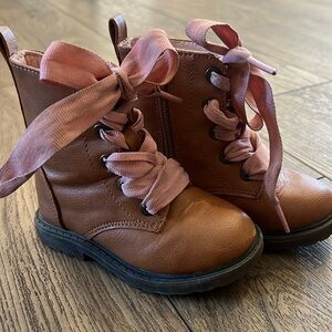 Cat & Jack Toddler Boots - size 6